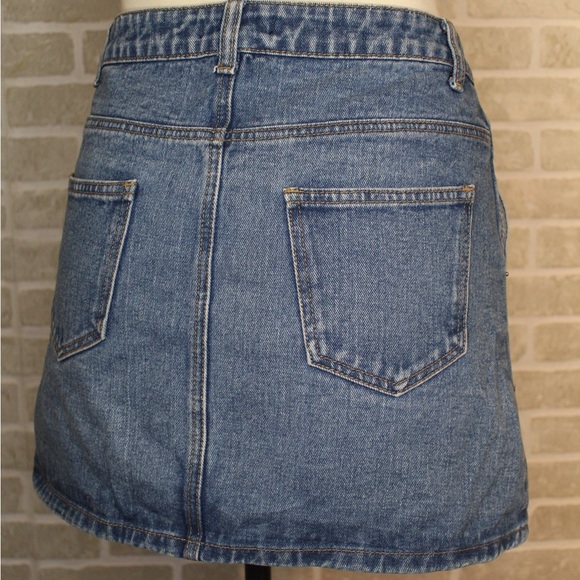 Jean button up skirt - Picture 3 of 5